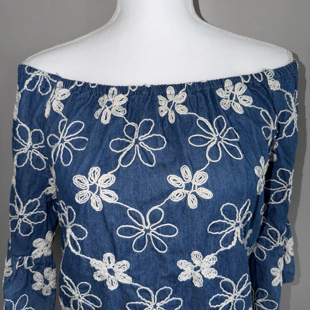 ECI Womens 6 Floral Embroidered Denim Off The Shoulder Dress Blue White Pocket - Picture 3 of 10